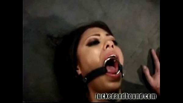 Teen’s First BDSM Session!